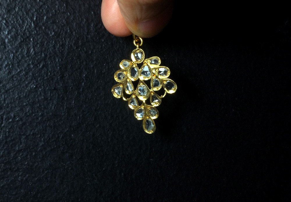 rose cut diamonds on a pendant