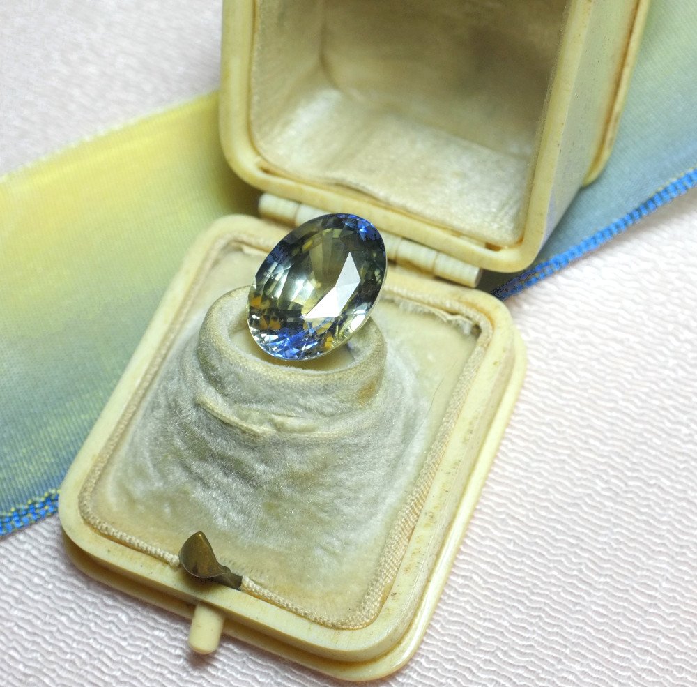 Tri colour Sri Lankan sapphire