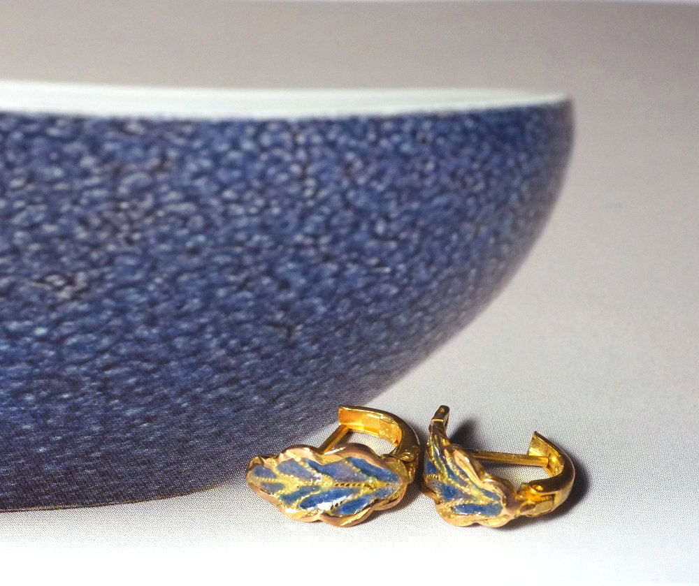 Chinese Enamel Gold Huggie Earrings 22k Vintage