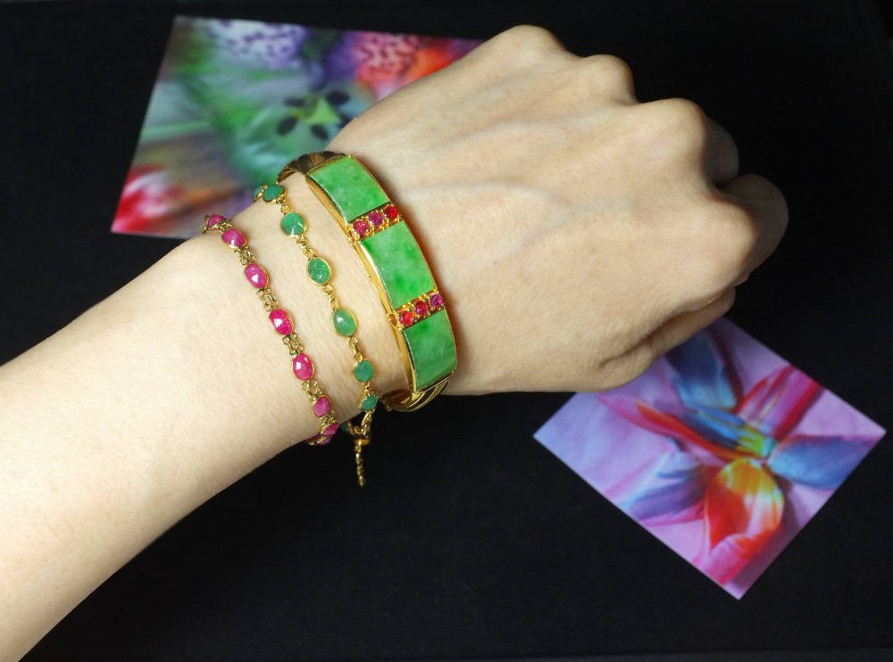 Vintage Chinese Jade Ruby Bangle Bracelet 22k