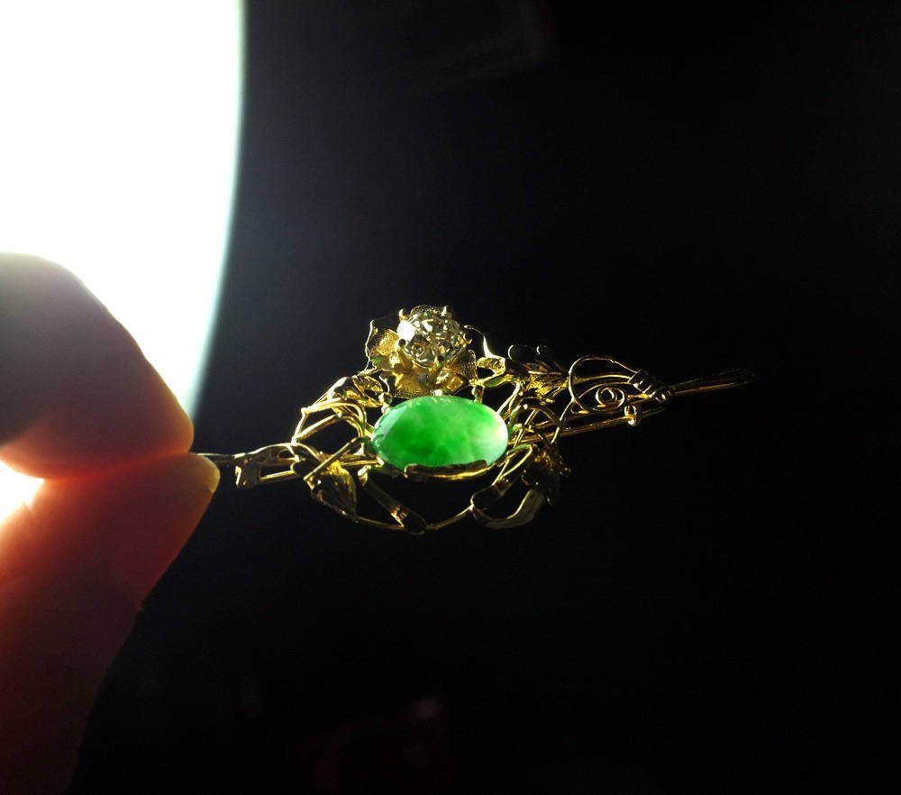 vintage jade brooch pin