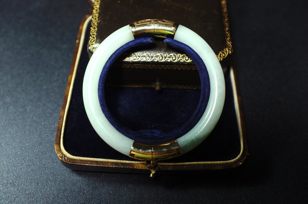 Vintage Gold Jade Bangle
