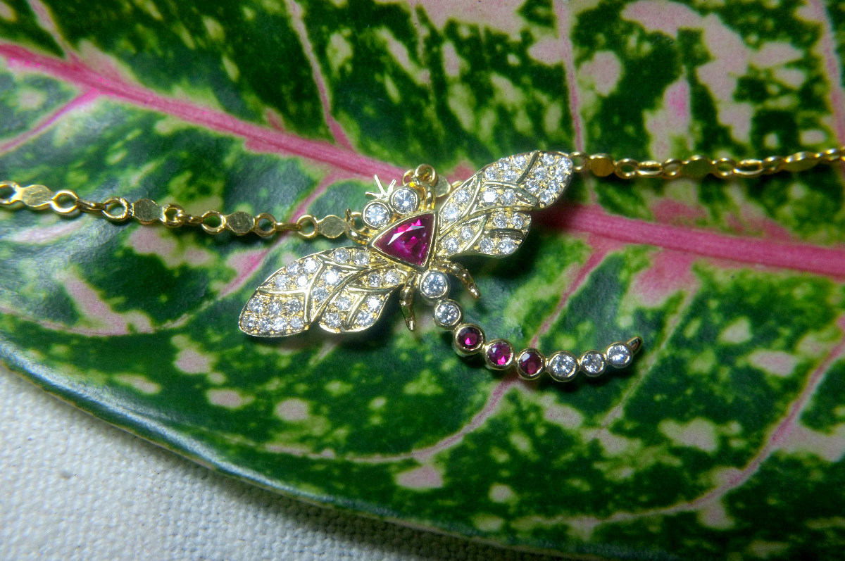 Gem Gardener, 18k dragonfly pendant necklace, gold dragonfly pendant, 18k gold dragonfly, vintage dragonfly pendant, ruby dragonfly pendant
