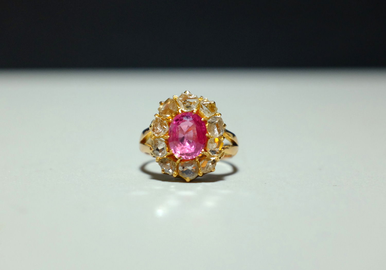 peach sapphire ring, pink orange sapphire ring, sapphire engagement rings Singapore, antique sapphire engagement rings, orange pink sapphire ring Singapore
