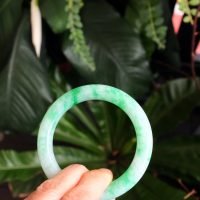 apple green jade bangle