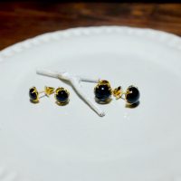 22k Onyx Stud Earrings Chinese
