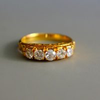 Gem Gardener, 5 stone diamond ring antique, Art Deco diamond ring antique, Chinese Art Deco, antique half eternity rings, eternity ring Singapore, antique chinese jewellery, vintage chinese gold jewelry