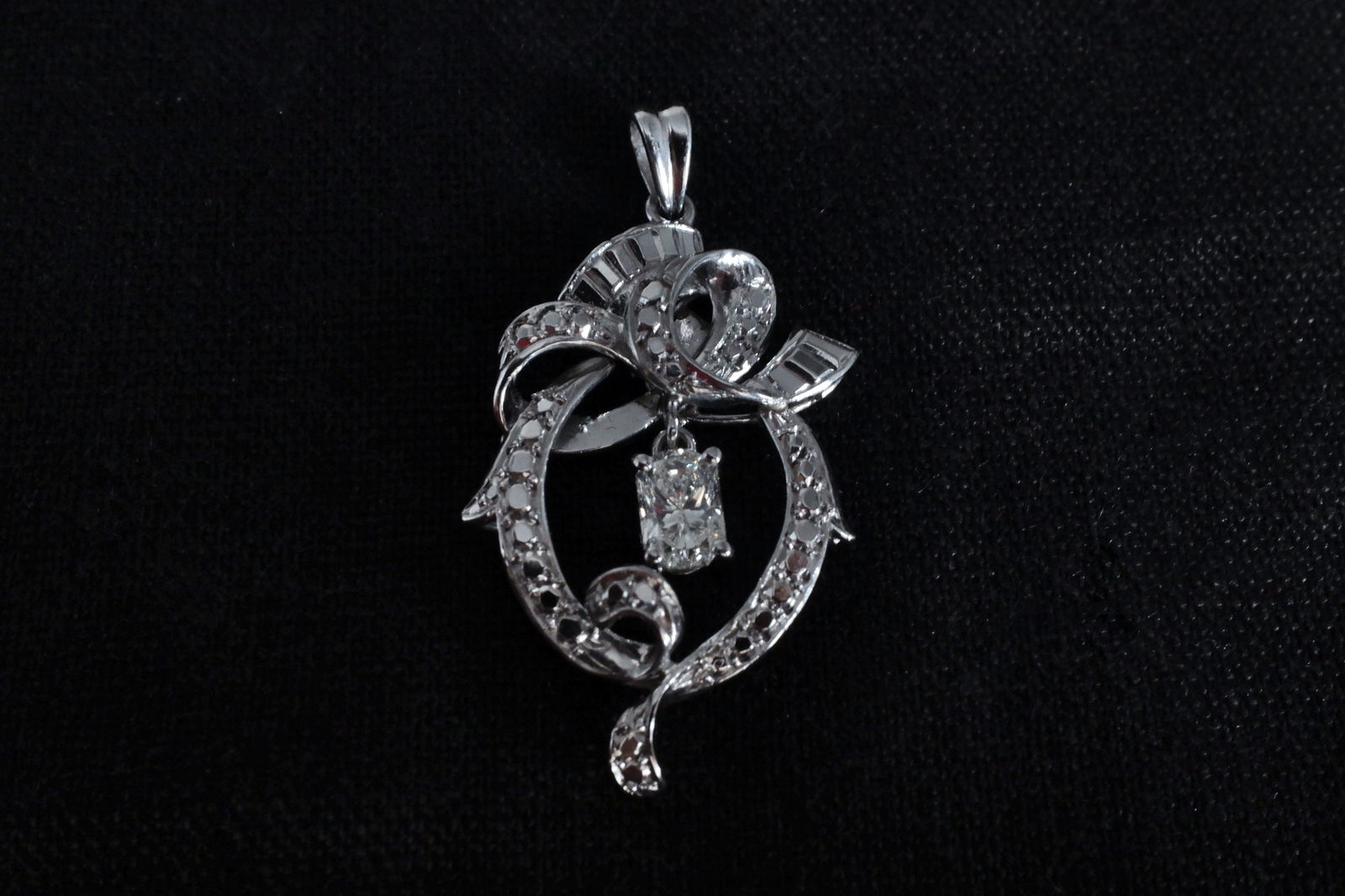 vintage diamond pendant, Gem Gardener, diamond pendant singapore, art nouveau pendant necklace, antique platinum diamond pendant, peranakan pendant, platinum pendant singapore, jade jewelry white gold