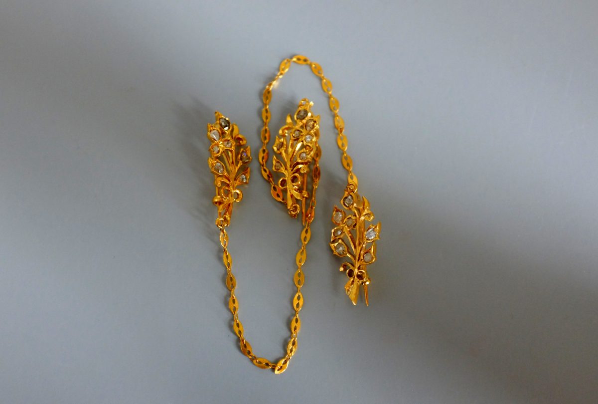 Gem Gardener, antique gold pin brooches, peranakan kerosang, peranakan kerosang, antique chinese brooch, antique gold asian bridal jewellery, antique kerosang, peranakan brooch, Antique Diamond Brooches Pins, antique peranakan jewellery, antique jewellery singapore, vintage jewellery singapore