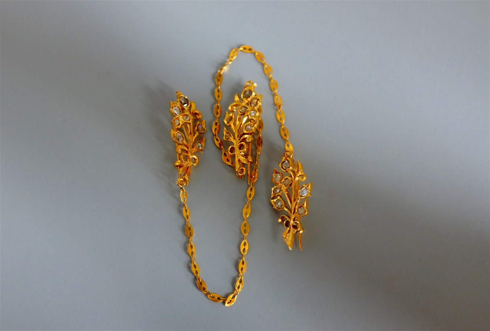 Gem Gardener, antique gold pin brooches, peranakan kerosang, peranakan kerosang, antique chinese brooch, antique gold asian bridal jewellery, antique kerosang, peranakan brooch, Antique Diamond Brooches Pins, antique peranakan jewellery, antique jewellery singapore, vintage jewellery singapore