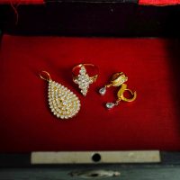 Gem Gardener, vintage diamond drop earrings, drop diamond earrings singapore, antique earrings diamond, diamond flower drop earrings, vintage style drop earrings, antique jewellery singapore, antique diamond jewellery, antique chinese jewelry