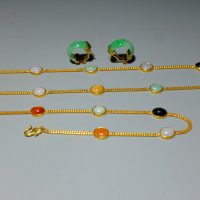 Gem Gardener, Antique jade hoop earrings gold, antique jade earrings gold, antique carved jade earrings, apple green jade earrings, jade earrings Singapore