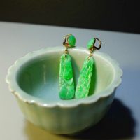 20k Antique Carved Jade Drop Earrings