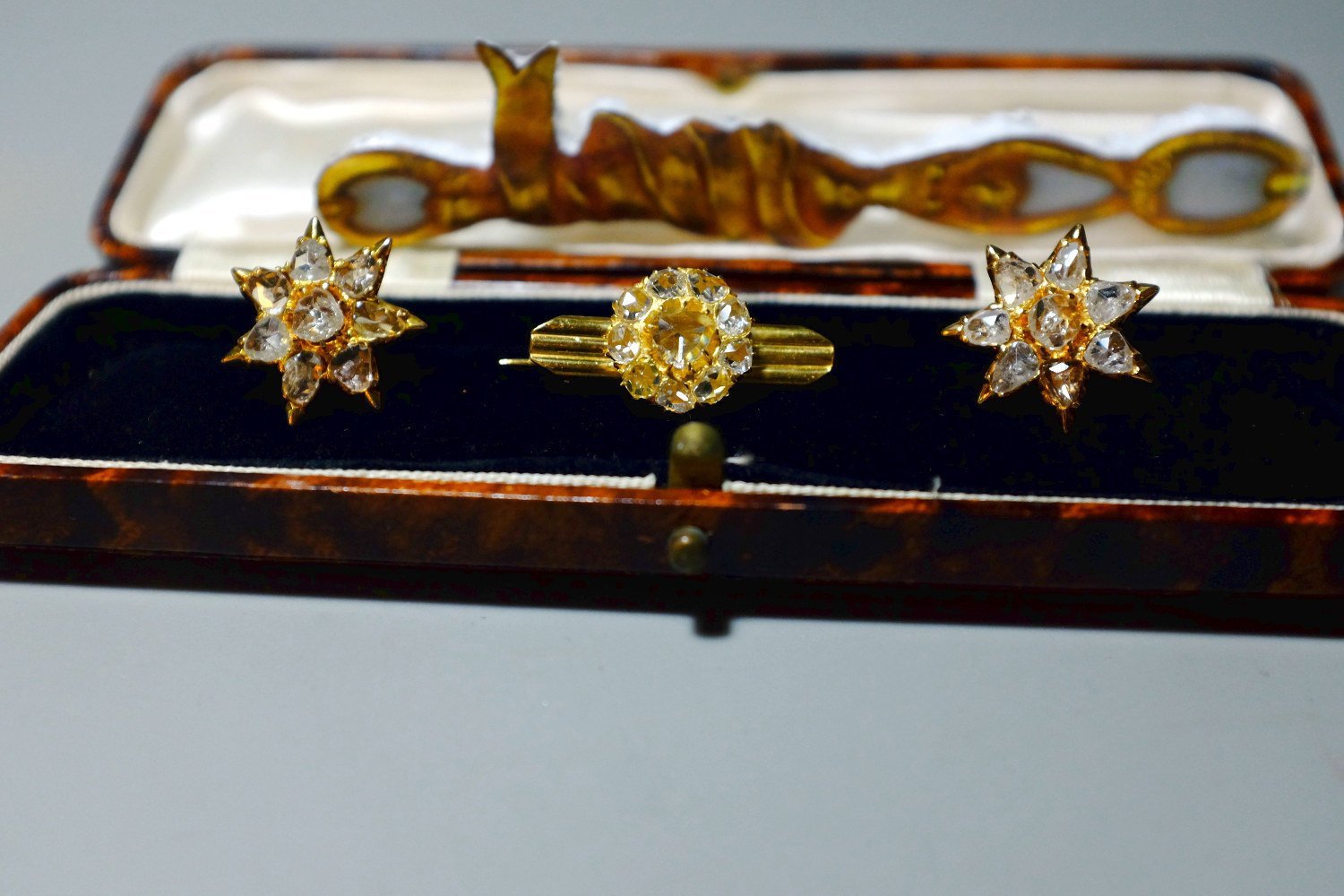 22k diamond brooch Singapore, antique rose cut diamond brooch, antique gold diamond brooch, antique diamond jewelry, antique diamond brooches for sale
