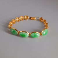 Gem Gardener, antique chinese jade bracelet, antique jade jewelry, 20k vintage jade cabochon bracelet, apple green jade bracelet, jade bracelet Singapore