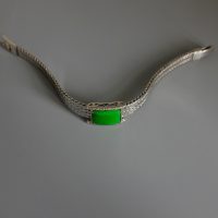 Gem Gardener, 18k white gold jade bracelet, imperial green jade bracelet, modern jade bracelet, modern jade jewellery Singapore, jadeite jade bangle bracelet, apple green jade bracelet, jade bracelet singapore, art deco jade bracelet, vintage chinese gold jewelry, art deco jade jewelry, jade bracelet singapore