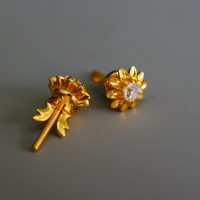 Gem Gardener, antique diamond flower studs gold, antique diamond studs, Old European diamond earrings, Peranakan earrings Singapore, vintage diamond stud earrings Singapore, antique diamond stud earrings, antique chinese earrings