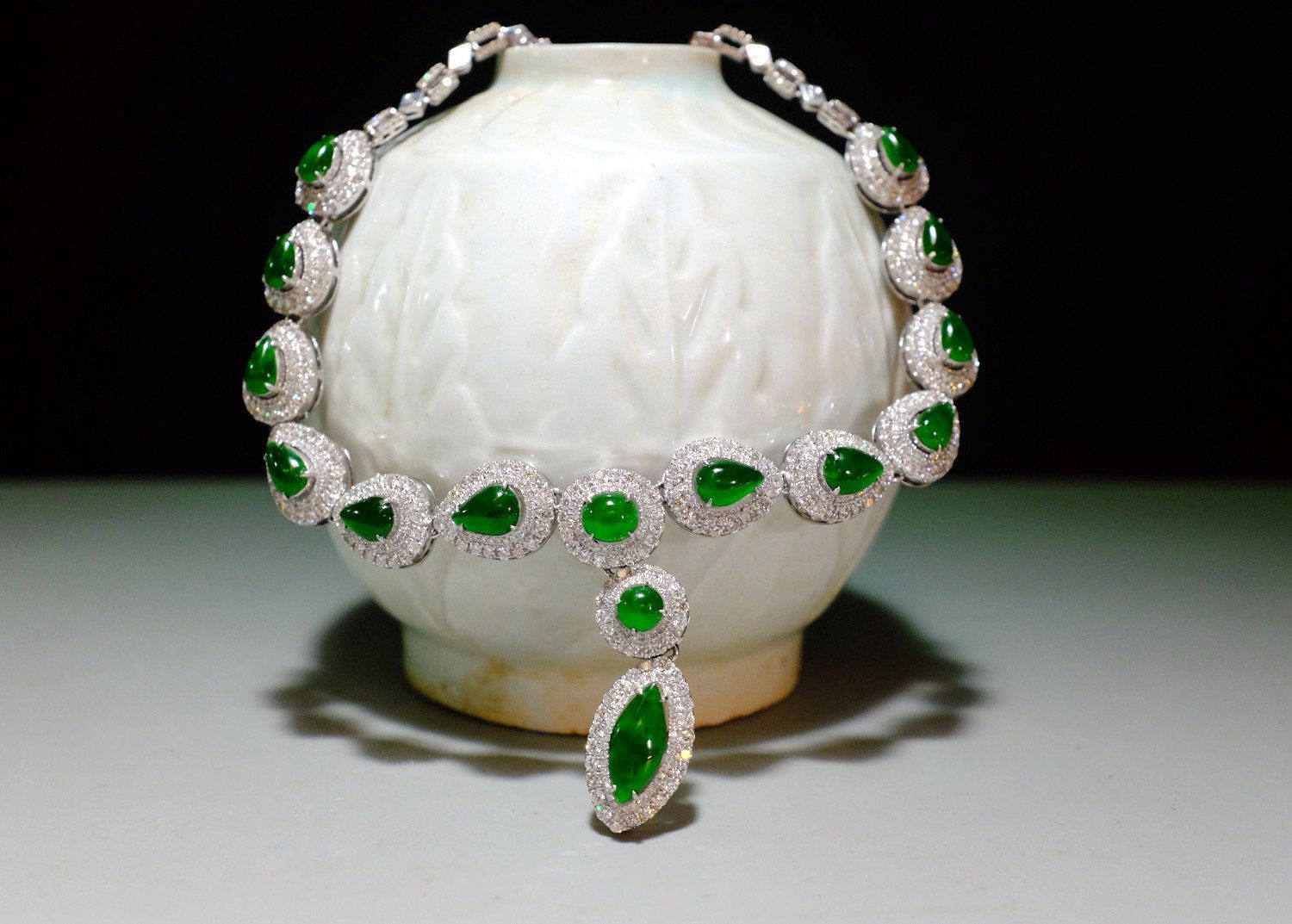 Gem Gardener, jade diamond necklace, imperial green jade necklace, jade necklace singapore, art deco jade necklace, statement necklace singapore, jade jewellery Singapore, natural jadeite jade necklace