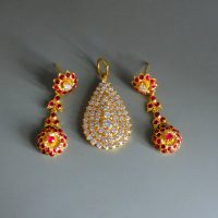 Gem Gardener, art nouveau ruby earrings, ruby earrings singapore, antique style drop earrings, antique ruby drop earrings, ruby drop earrings gold, art nouveau singapore. antique art nouveau jewelry
