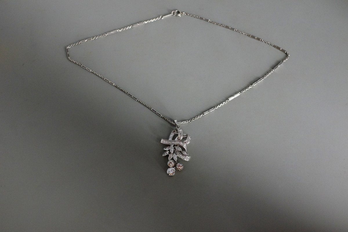 silver platinum necklace