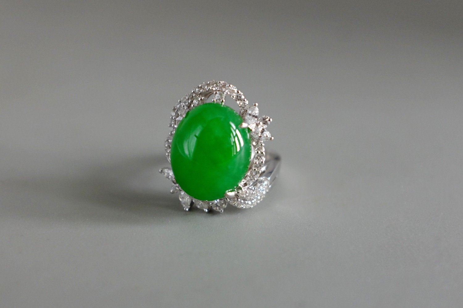 Gem Gardener, imperial green jade ring, imperial jade cabochon, jadeite jade rings for sale, jade ring singapore, green jade cabochon ring