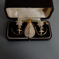 Tear Drop Diamond Pendant Antique 18k Chinese