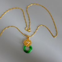 Gem Gardener, jade donut pendant necklace, jade diamond pendant necklace, jadeite jade donut pendant, art deco jade pendant, antique jade pendant necklace, jade jewellery singapore