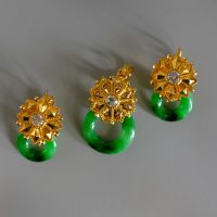 Gem Gardener, jade donut pendant necklace, jade diamond pendant necklace, jadeite jade donut pendant, art deco jade pendant, antique jade pendant necklace, jade jewellery singapore, apple green jade earrings, jade donut earrings
