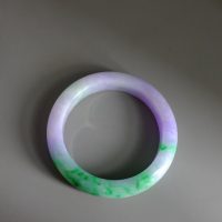 Gem Gardener, 58mm jade bangle, 57mm jade bangle, jade bangle singapore, purple and green jade bangle, green and lavender jade bangle, burmese jade singapore, bi color jade bangle