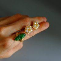 Antique Pearl Huggie Earring Studs 20k Chinese