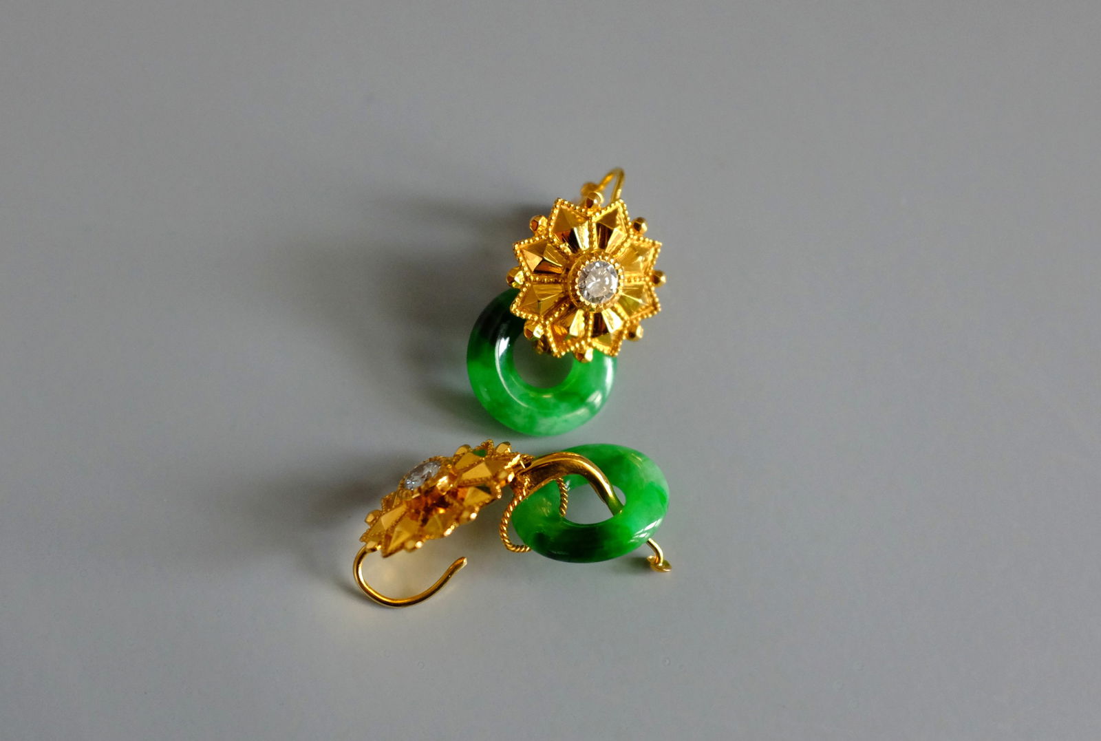 Gem Gardener, antique dormeuse earrings, jade donut earrings, apple green jade earrings, antique chinese jade earrings, jade earrings singapore, jade jewellery singapore
