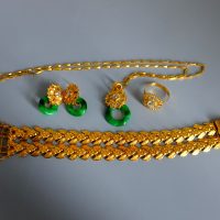 Gem Gardener, jade donut pendant necklace, jade diamond pendant necklace, jadeite jade donut pendant, art deco jade pendant, antique jade pendant necklace, jade jewellery singapore, apple green jade earrings, jade donut earrings