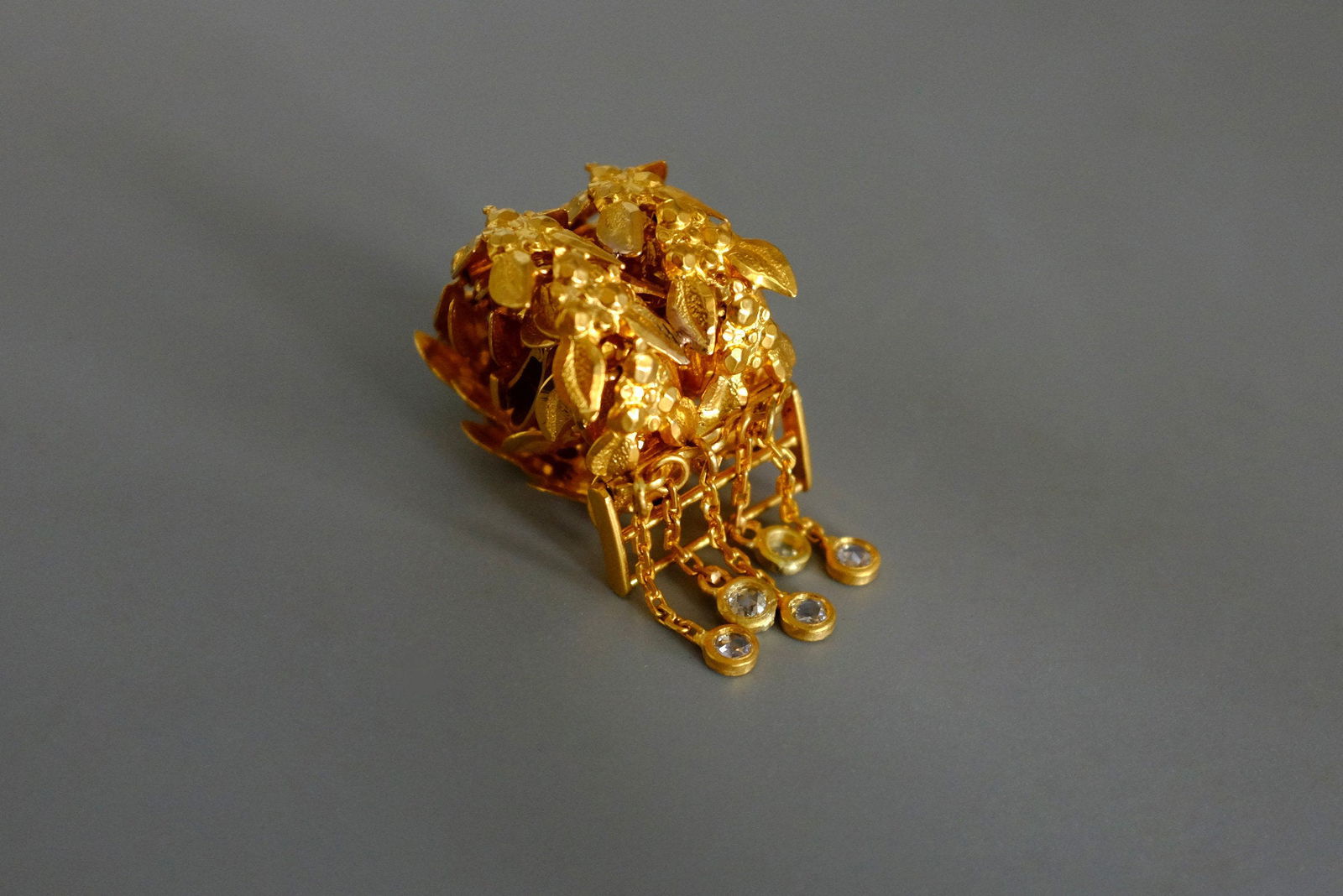 Gem Gardener, gold leaf bracelet, vintage solid gold bracelet, wide gold bracelet, peranakan gold bracelet, art nouveau gold bracelet, antique asian gold jewelry, antique chinese gold jewelry, vintage chinese gold jewelry