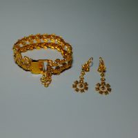 Gem Gardener, gold leaf bracelet, vintage solid gold bracelet, wide gold bracelet, peranakan gold bracelet, art nouveau gold bracelet, antique asian gold jewelry, antique chinese gold jewelry, vintage chinese gold jewelry