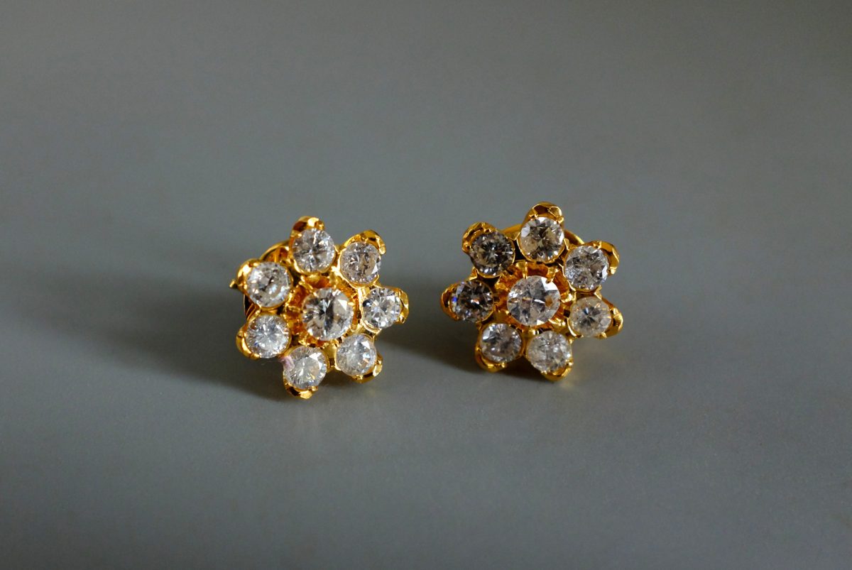Antique Flower Diamond Earrings 20k Chinese