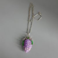 Carved Lavender Jade Grape Pendant 18k Art Nouveau