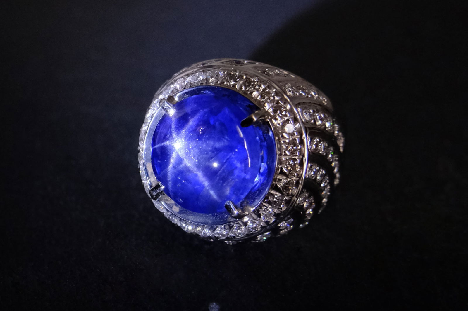 Gem Gardener, star sapphire ring mens, big star sapphire ring, ceylon blue star sapphire ring, mens cabochon sapphire ring, mens ring singapore, vintage mens ring