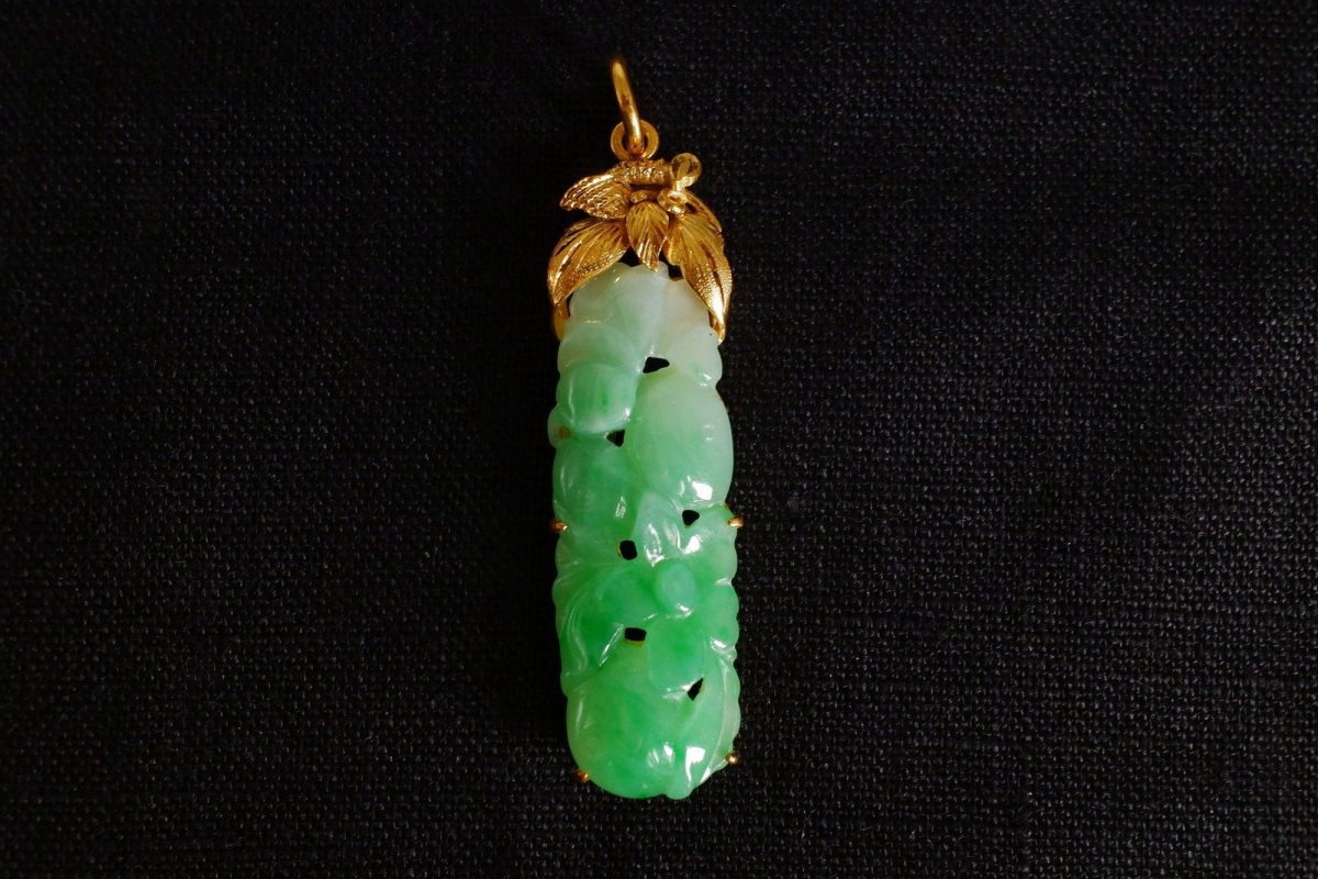 Gem Gardener, carved jade pendant antique, vintage carved jade pendant, jade pendant singapore, vintage jade jewelry for sale, antique jade jewelry for sale, jade jewelry singapore, art nouveau jade