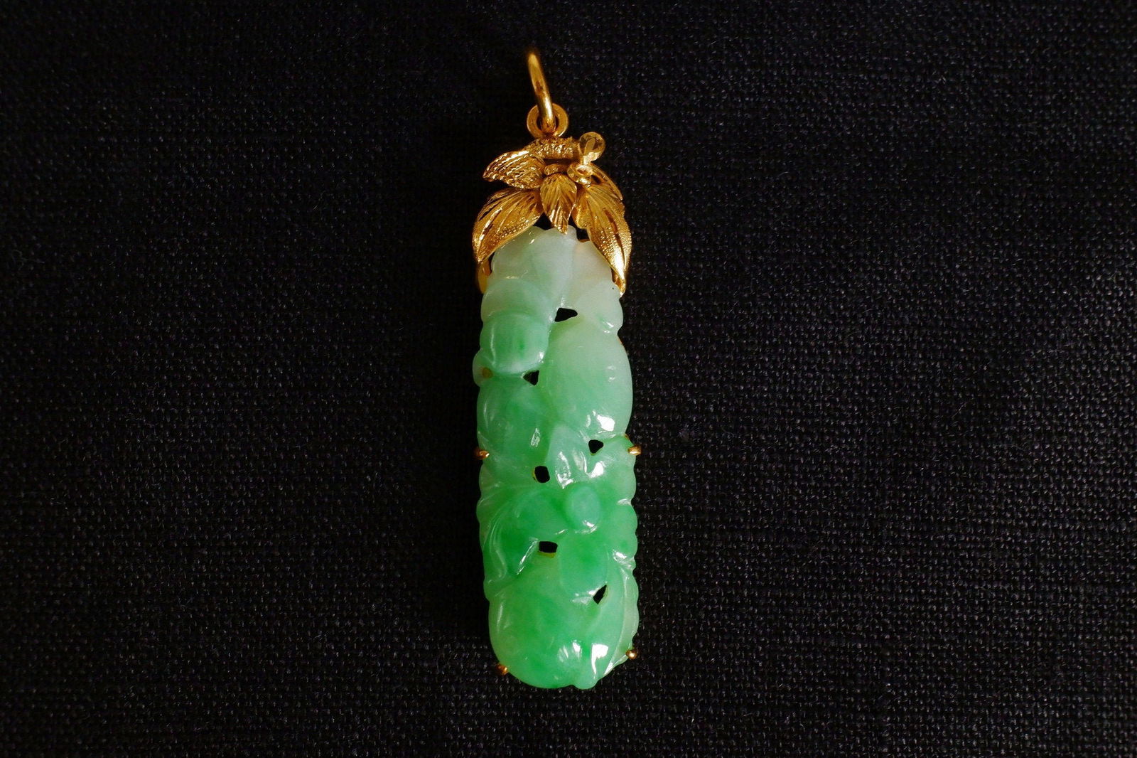 Gem Gardener, carved jade pendant antique, vintage carved jade pendant, jade pendant singapore, vintage jade jewelry for sale, antique jade jewelry for sale, jade jewelry singapore, art nouveau jade