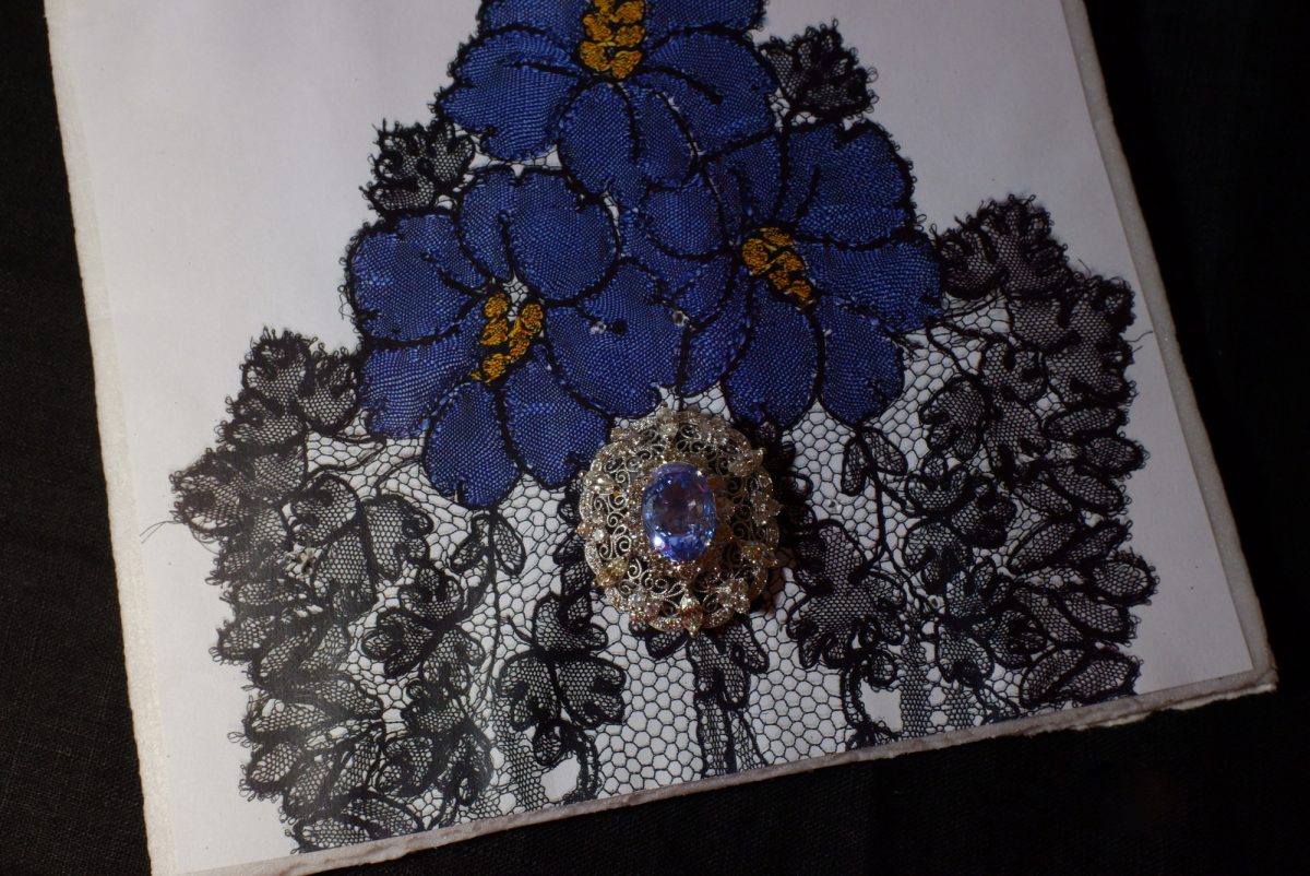 Gem Gardener, large sapphire brooch, antique sapphire and diamond brooches, peranakan brooch, beautiful brooches for sale