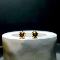 Color Change Garnet Stud Earrings 20k Antique