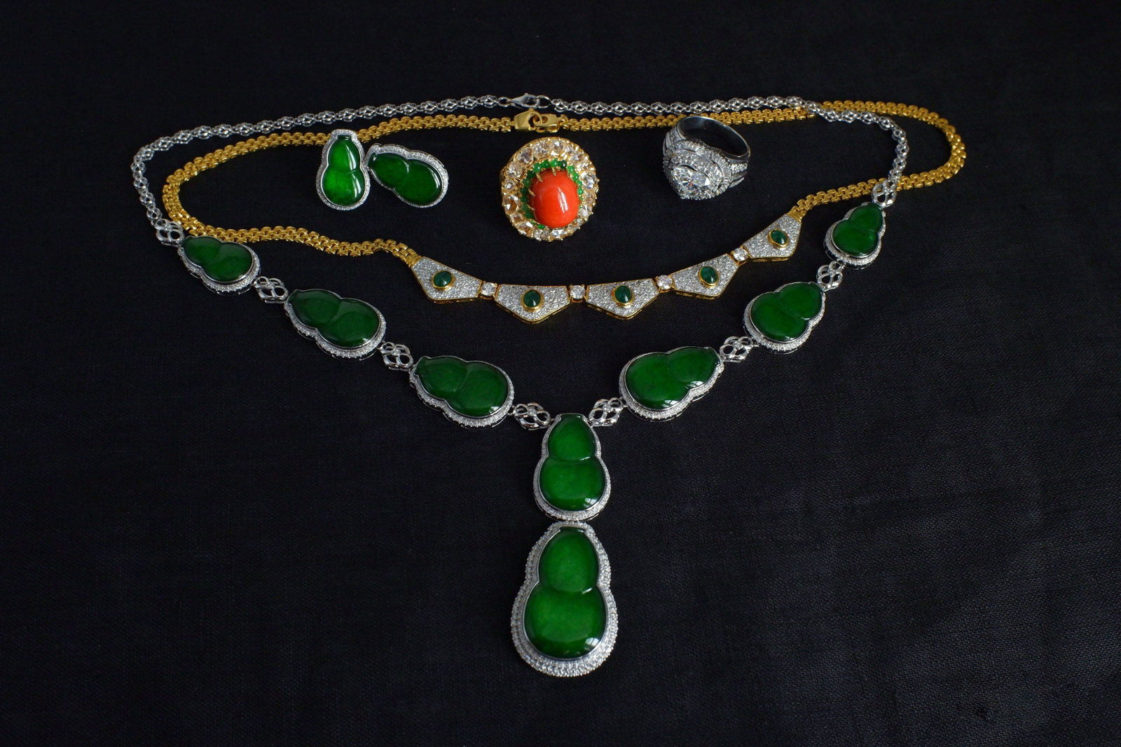 Statement Jade Gourd Necklace 18k | Gem Gardener