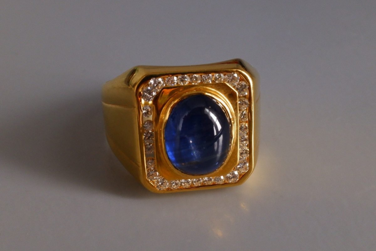 Blue Sapphire Cabochon Pinky Ring Men 18k Vintage | Gem Gardener
