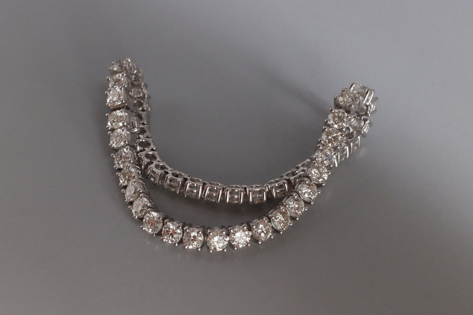 Gem Gardener, 7 ctw diamond tennis bracelet, flexible diamond tennis bracelet, buy diamond tennis bracelet singapore, diamond bracelet singapore, tennis bracelet bridal jewelry, VS diamond tennis bracelet, handmade diamond bracelet, diamond jewellery singapore, diamond jewelry singapore, fine diamond jewellery online shopping