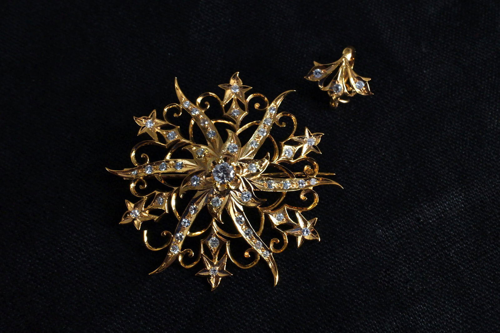 Antique Diamond Pendant Brooch, diamond star brooch pendant, diamond brooch/pendant, antique gold jewellery singapore