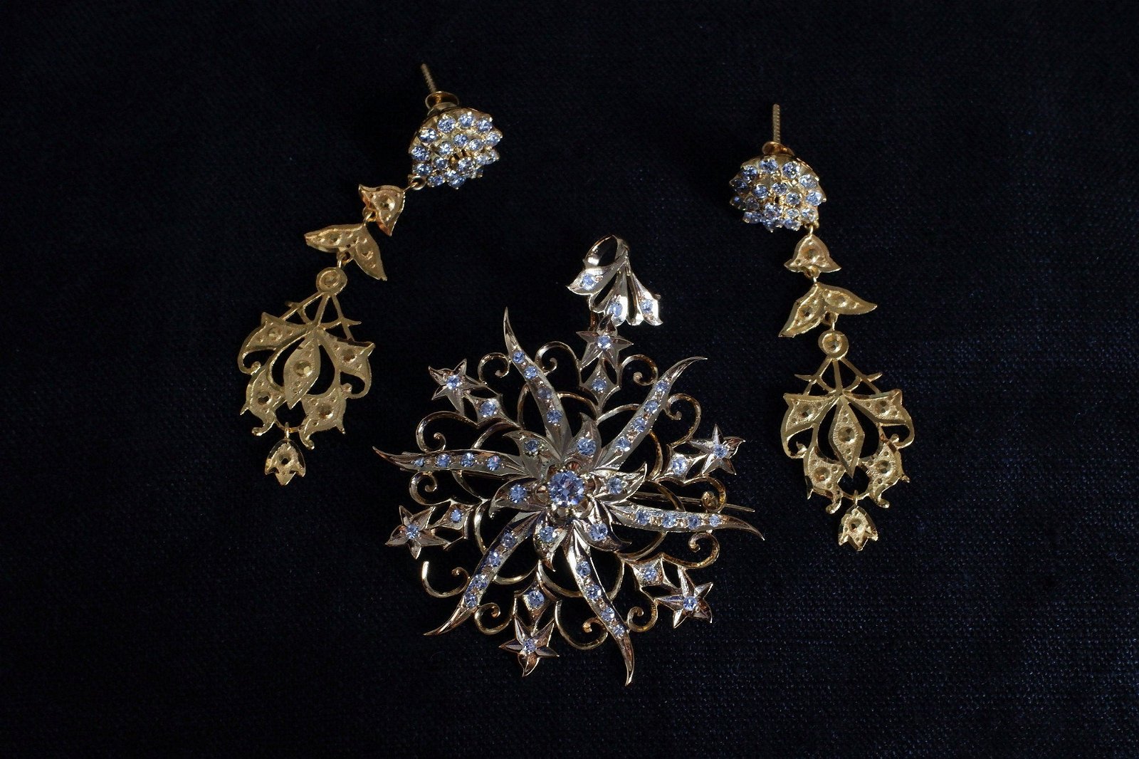 brooch to pendant