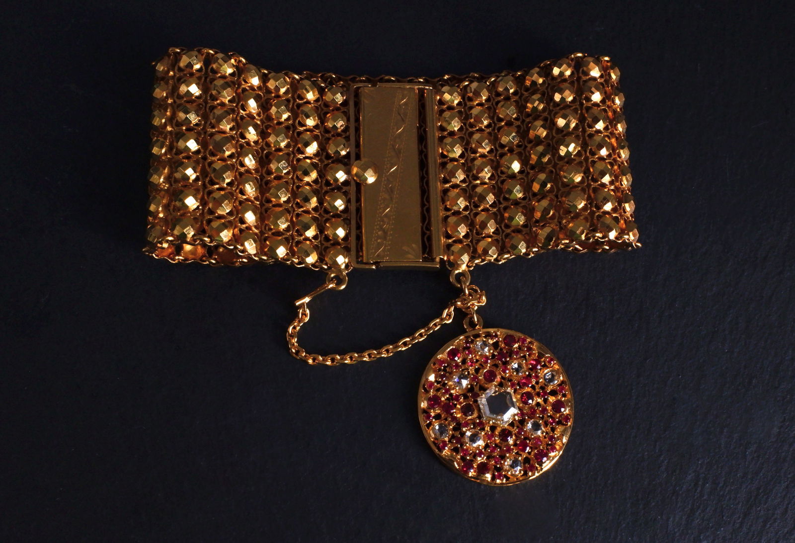 Gem Gardener, wide solid gold bracelet, antique chinese gold bracelet, antique gold charm bracelets for sale, gold etruscan bracelet, peranakan gold bracelet, vintage jewellery singapore, antique jewellery singapore, antique chinese gold jewelry