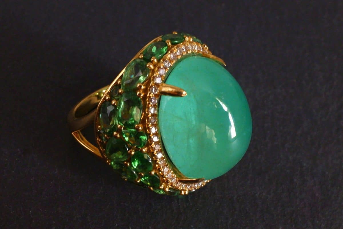 22ct Colombian Emerald Cabochon Ring 18k