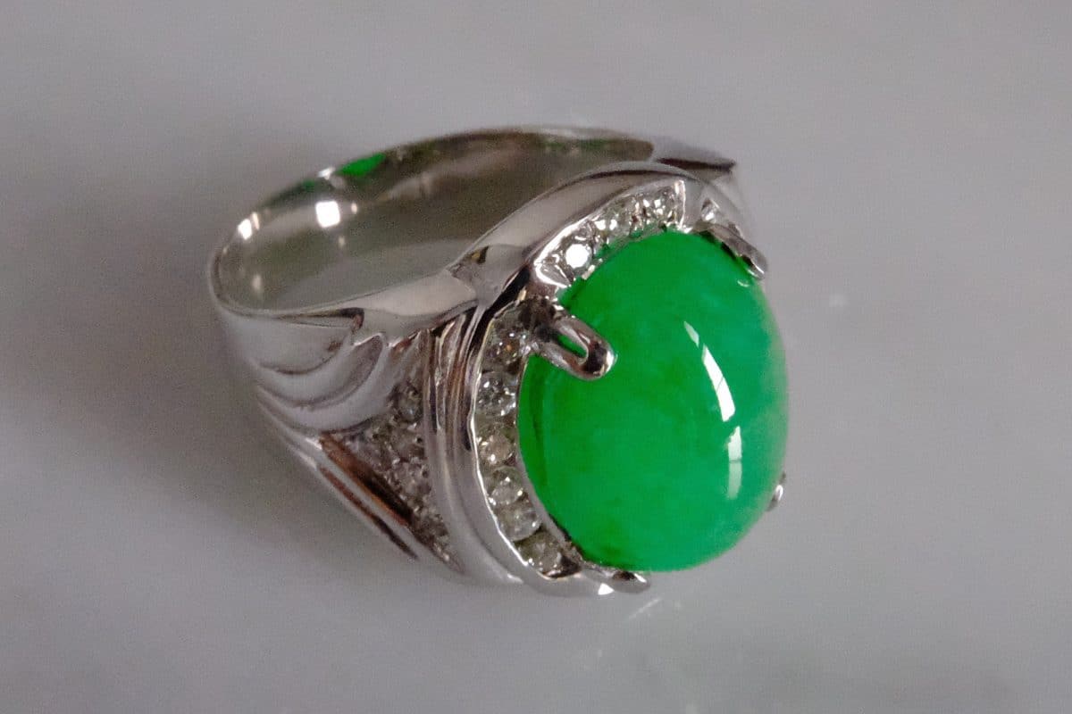 Bright Apple Green Jade Ring Men 18K GEM GARDENER
