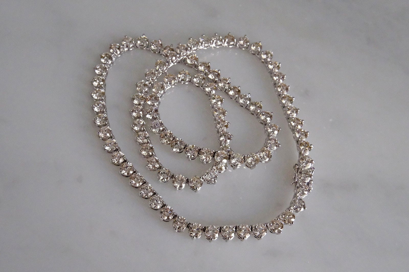 Gem Gardener, 25 carat diamond tennis necklace, riviera diamond tennis necklace, diamond tennis necklace singapore, diamond riviera necklace, diamond necklace singapore